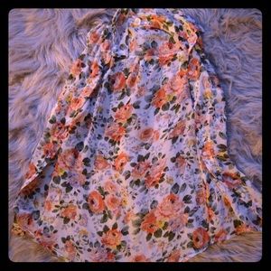Floral sleeveless button up